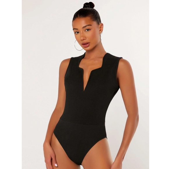 Black Sexy Sleeveless Bodysuit Deep Plunging V-Neck Cut - Picture 9 of 13